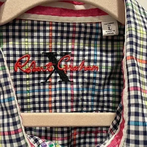 ROBERT GRAHAM PLAID SHORT SLEEVE SHIRT SIZE LARGE DATE WEDDING WORK CASUAL - Picture 2 of 5
